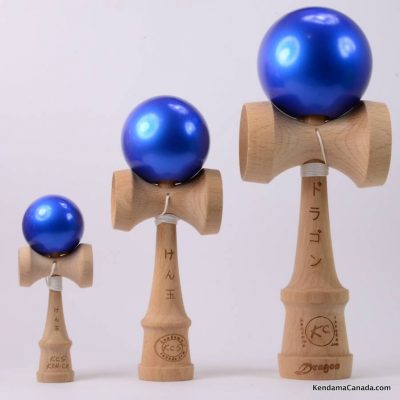 Kendama Canada – Kit de 3 kendamas – Kit Trio 3 formats de 3 kendama bleus métallisés - 3 different sizes metallic blue kendama kit